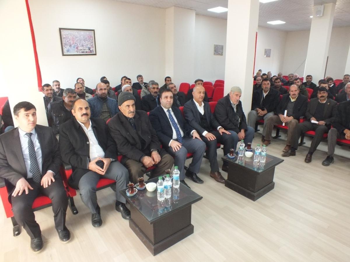 Malazgirt&rsquo;te &ccedil;ift&ccedil;ileri bilgilendirme toplantısı