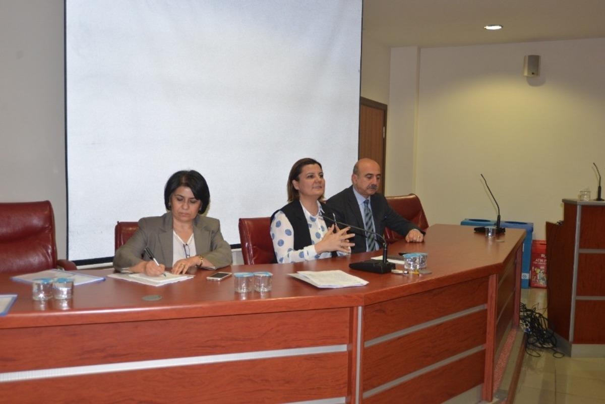 Başkan H&uuml;rriyet, esnaf komisyonu ile bir araya geldi