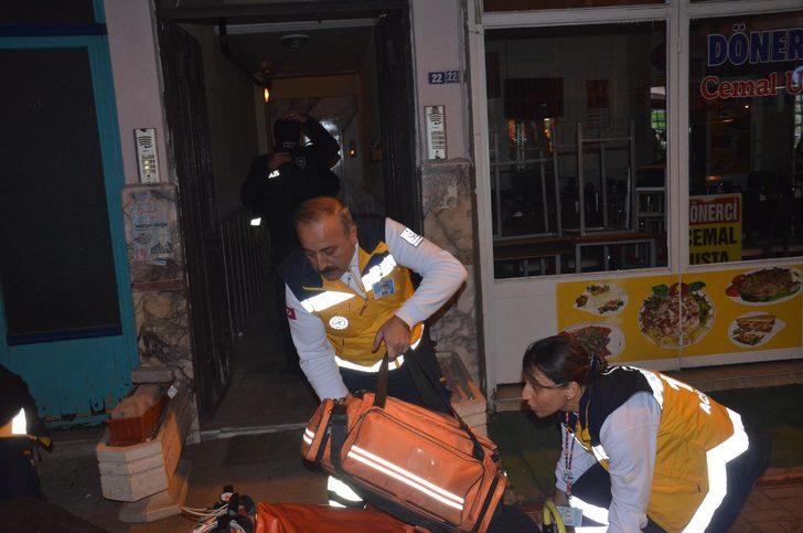 Eşi 2 aydır eve dönmeyince intihar etti G2