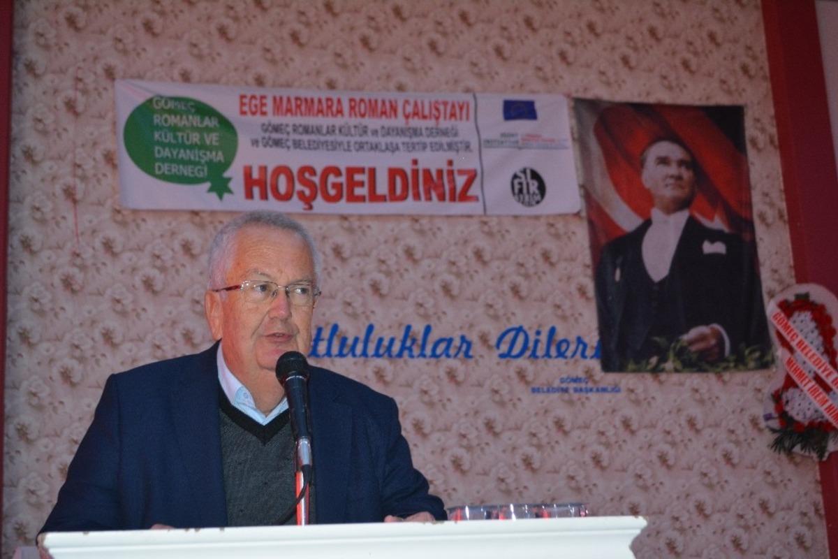 G&ouml;me&ccedil;&rsquo;te "Roman &Ccedil;alıştayı"