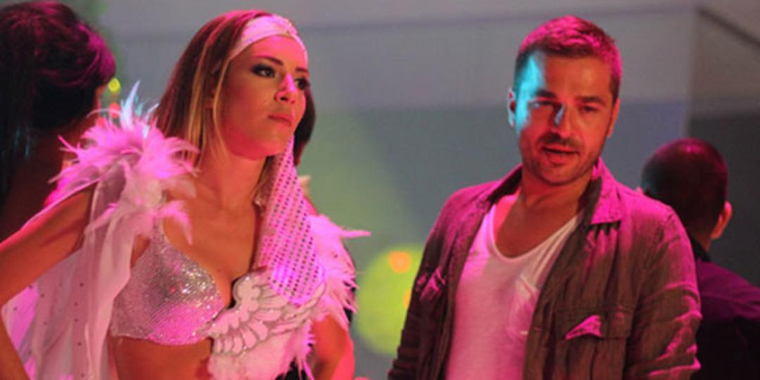 Sinem Kobal dans&ouml;z oldu