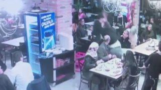 Garson bebek sandalyesine çarptı ortalık karıştı!