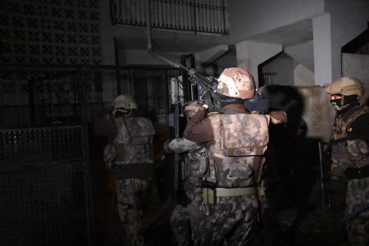 Adana'da DEAŞ'a y&ouml;nelik soruşturma kapsamında 6 kişi hakkında g&ouml;zaltı kararı