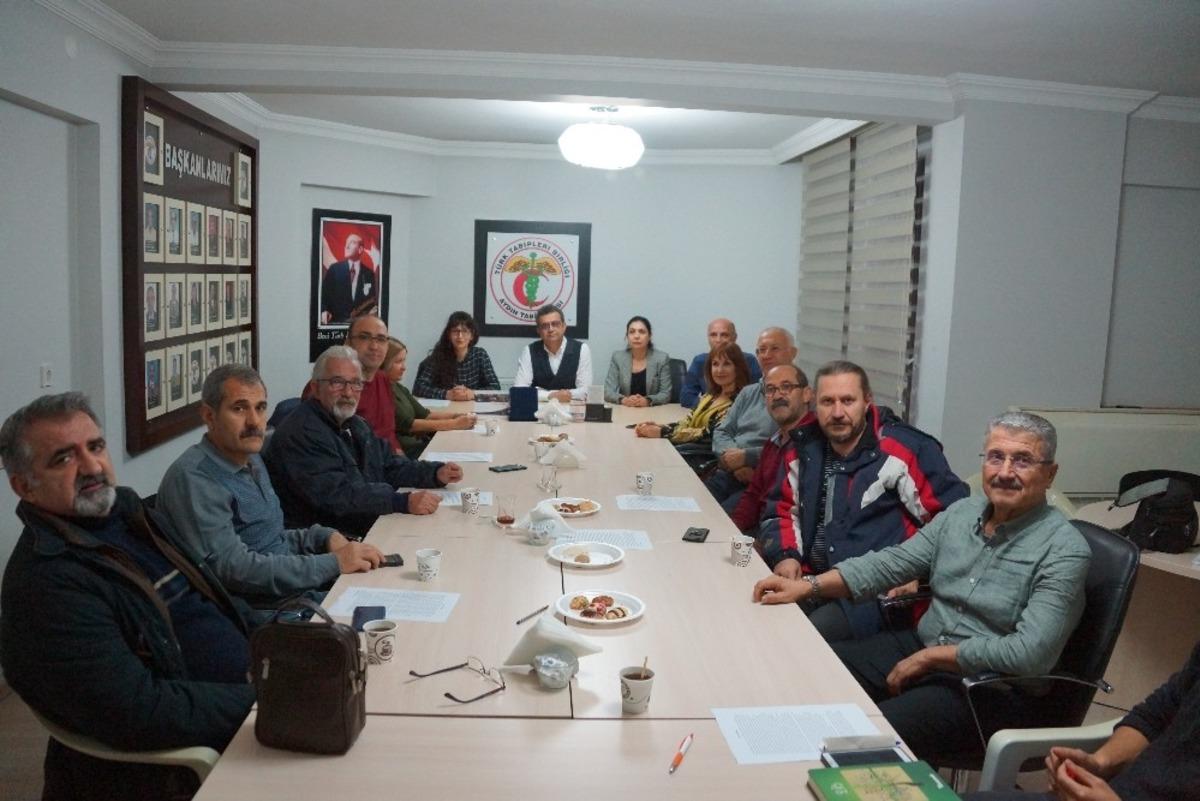 Başkan Karag&ouml;z &ldquo;Sağlık emek&ccedil;ileri derhal işe başlatılmalıdır&rdquo;