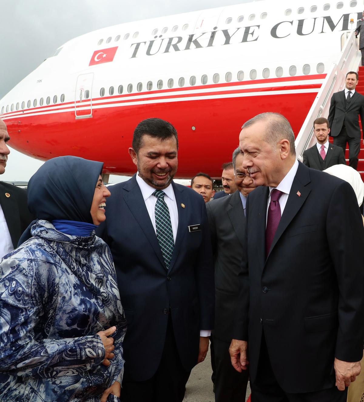 Cumhurbaşkanı Erdoğan Malezya'ya geldi!