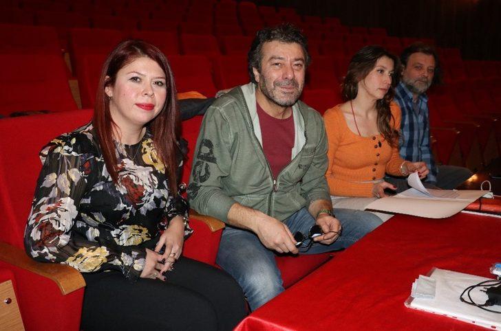 ‘Pusuda’ ve ‘Öç’ oyunu Van’da sahneleniyor G3