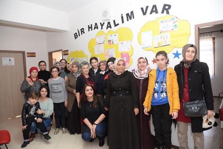 Altındağlı kadınlar engelli bireylerle buluştu G1