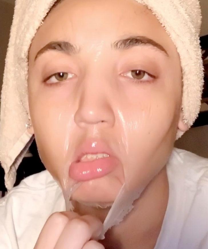 Güzellik uğruna çekilen eziyet! Yüzüne yapışan maskeyi acı içinde çıkardı G3