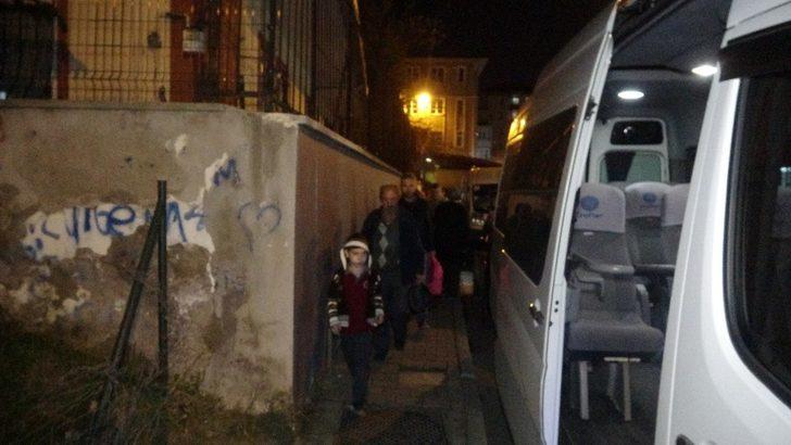 (Özel) Veliler okul kantini ve çevresinde asitli içecek satışına tepkili G3