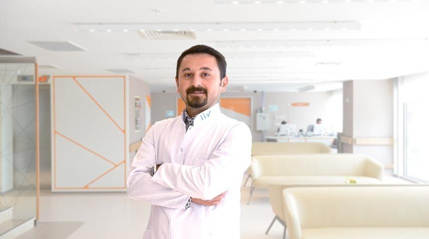 Ağır sırt &ccedil;antası taşımanın riskleri