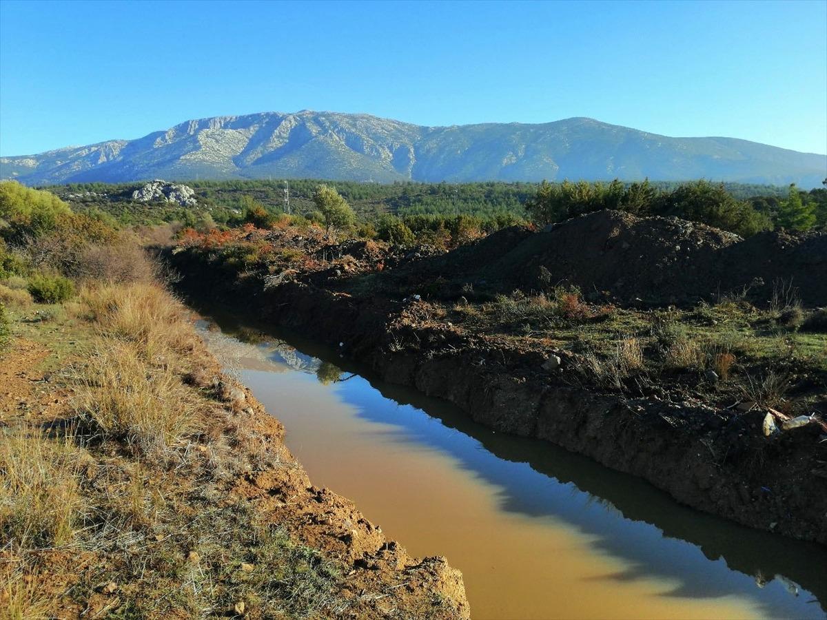 İris G&ouml;l&uuml;'nde a&ccedil;ılan kanallar kapatılacak