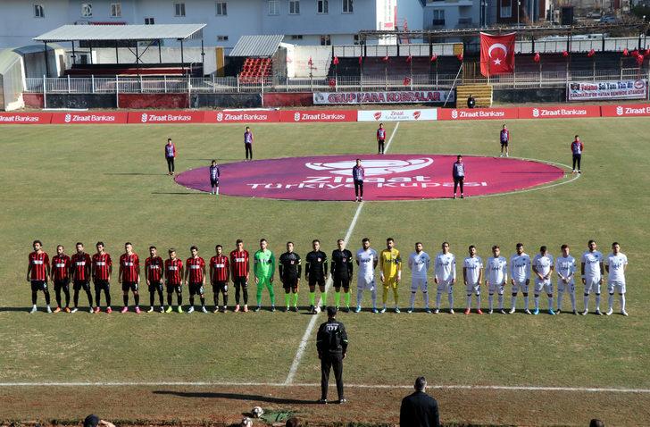 Van Spor Futbol Kulübü Başkanı Yenitürk: Milyon dolarlarımızın dışarıya gitmemesi için altyapının değer görmesi lazım G4