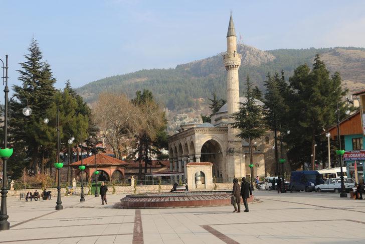 Hatuniye Camisi zamana meydan okuyor G1