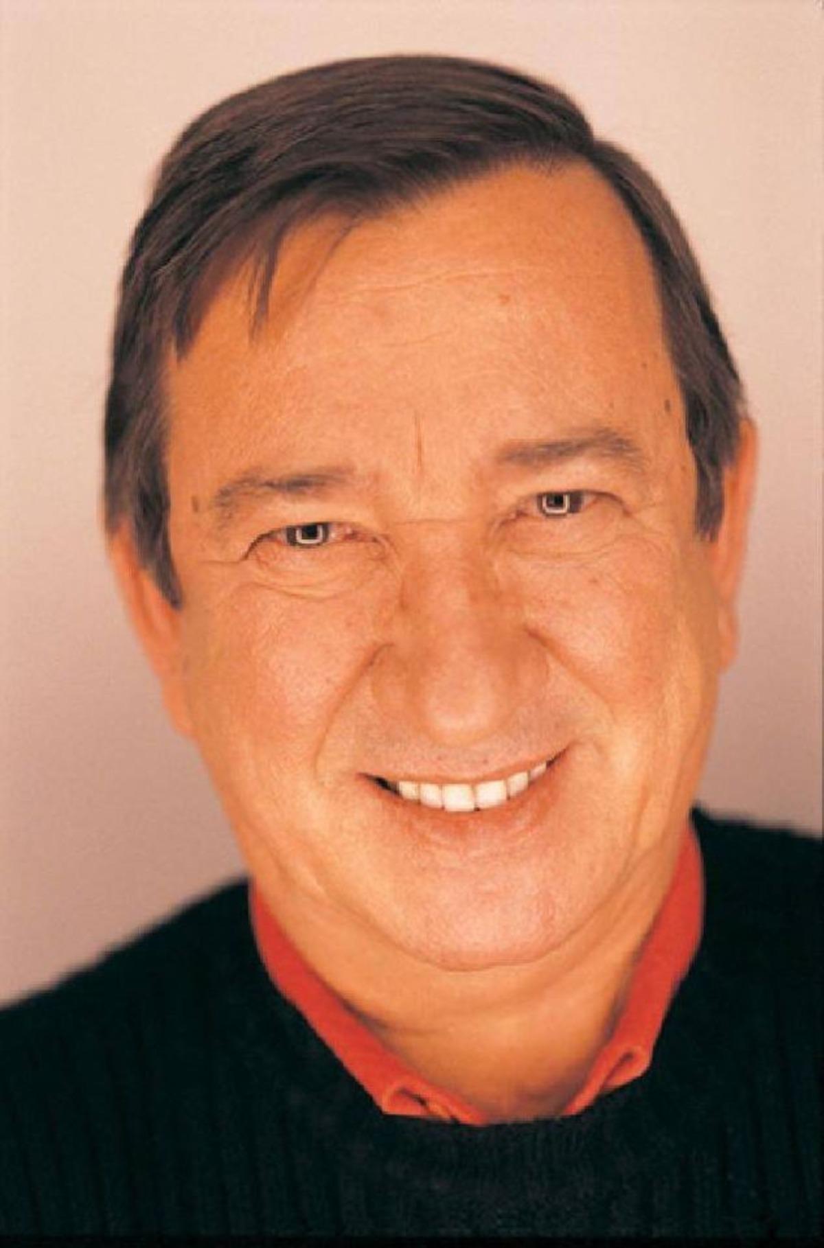 &Uuml;nl&uuml; y&ouml;netmen Tun&ccedil; Başaran vefat etti