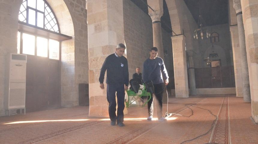 B&uuml;y&uuml;kşehir&rsquo;den Tarsus&rsquo;taki camilerde kapsamlı temizlik
