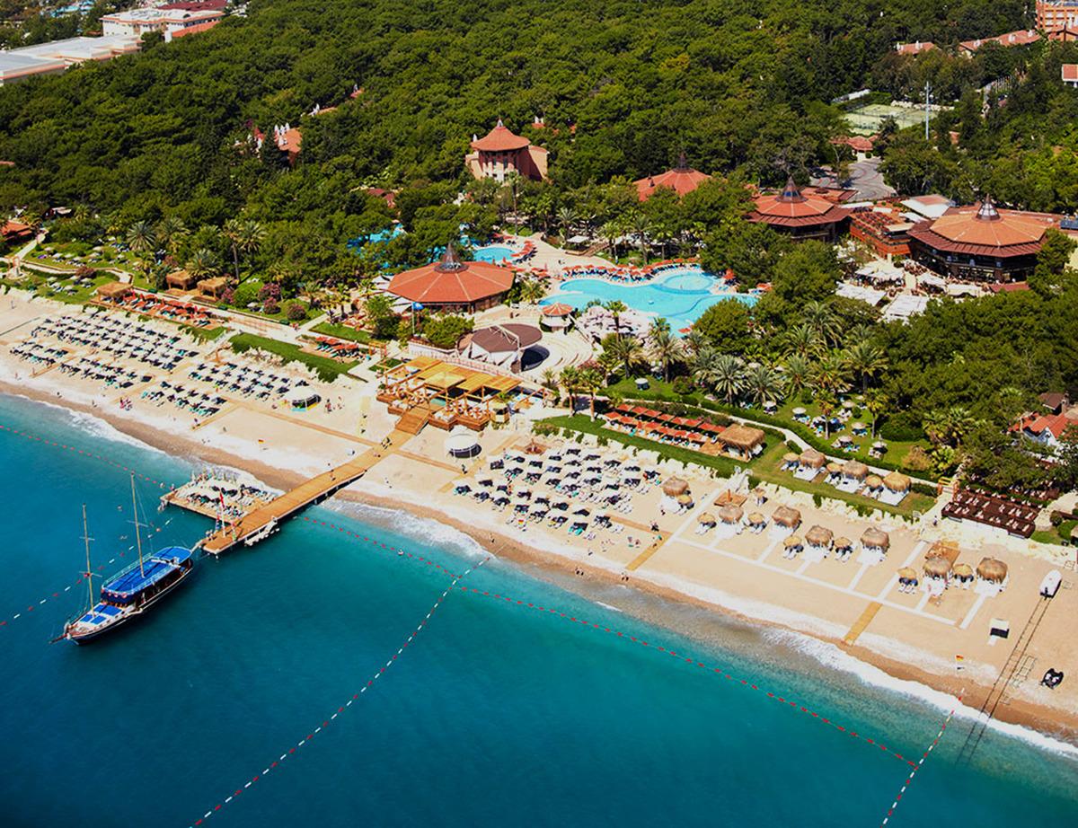 Kemer'deki 5 yıldızlı otel icradan satılığa &ccedil;ıkarıldı