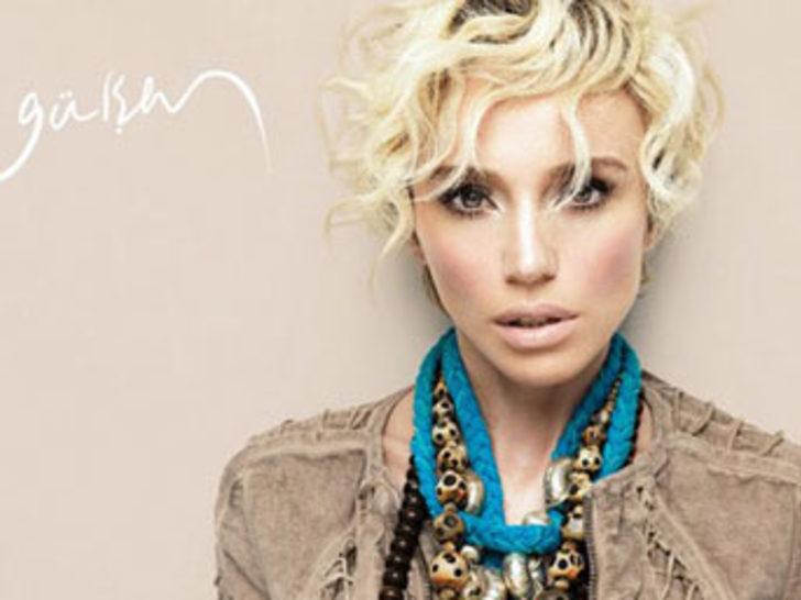 Petek Dinçöz'ün annesiyle.. G4