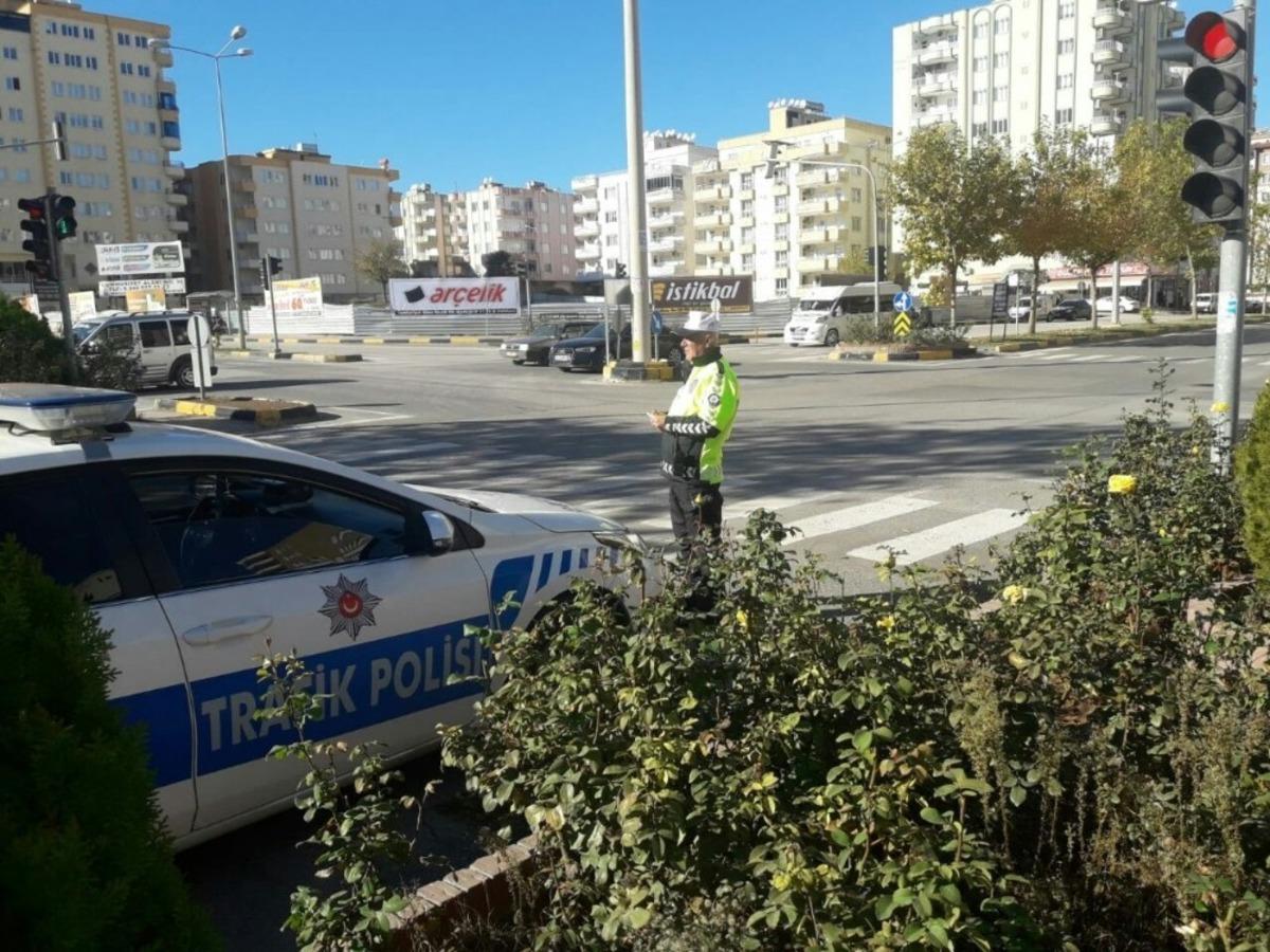 Nizip&rsquo;te trafik uygulamaları