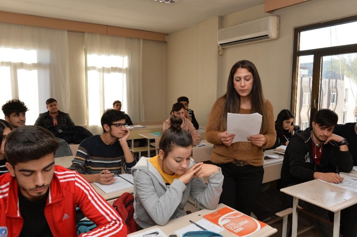 Belediye kursunda kadına şiddete dikkat &ccedil;ekildi