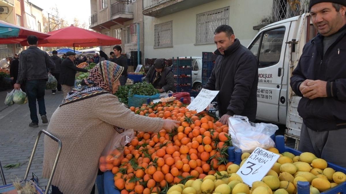 Soğuk havalar Denizli&rsquo;de pazar tezgahlarını olumsuz etkiledi