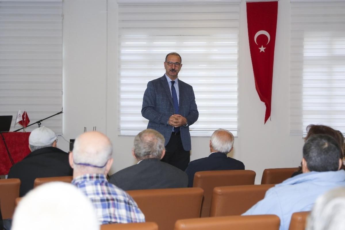 Efeler&rsquo;de halk eğitimleri devam ediyor