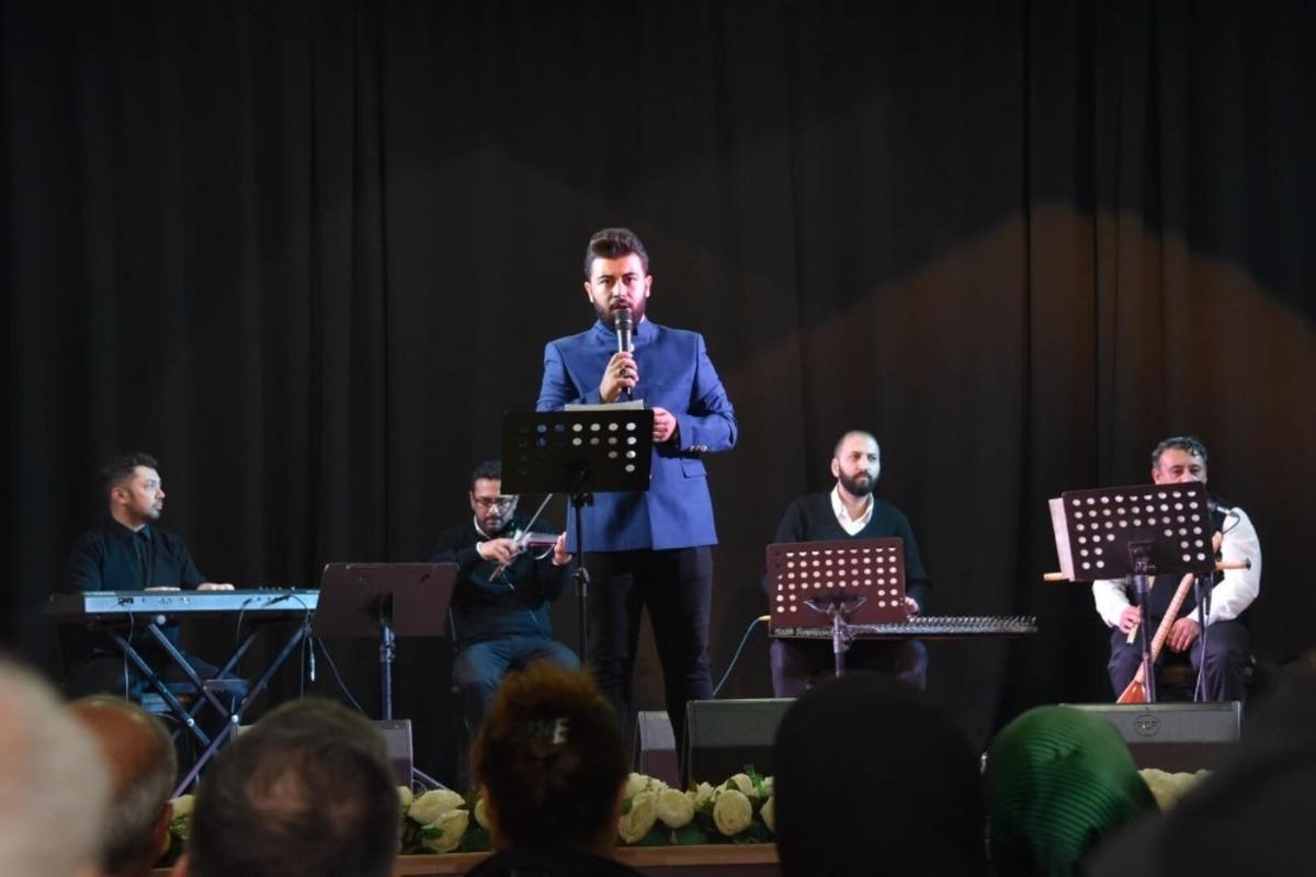 Yunus &Ccedil;if&ccedil;i dinleyenleri mest etti