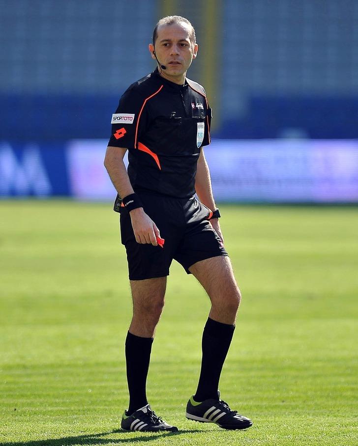 FIFA, Cüneyt Çakır'ı liste dışı bıraktı! G3