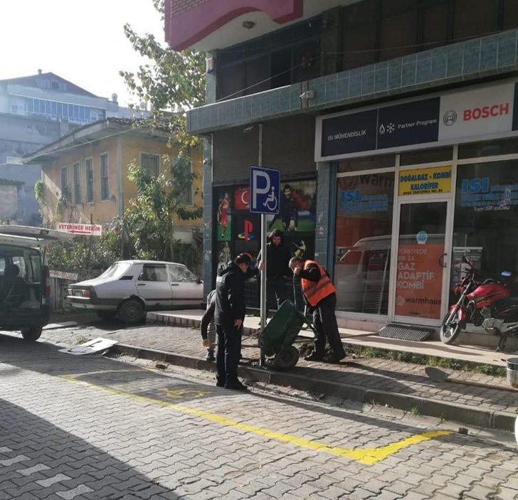 Çarşamba Belediyesi’nden levha ve yaya geçidi çalışmaları G2