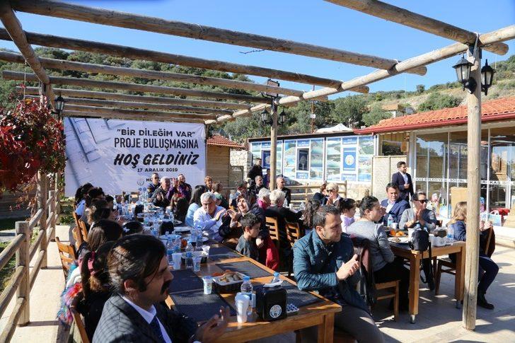 ‘Bir Dileğim Var’ ile çocuklar hediyelerine kavuştu G3