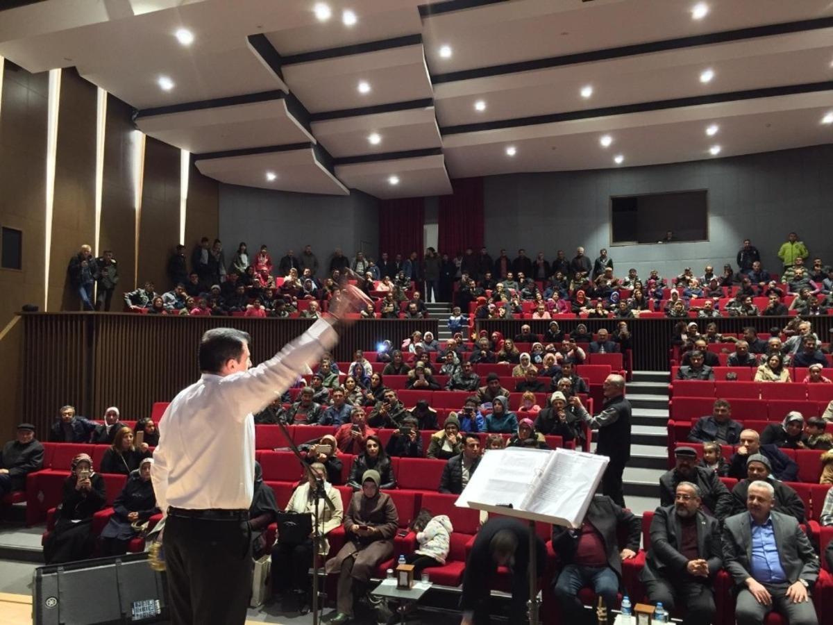 Arapgir&rsquo;deki Halk M&uuml;ziği Konseri ilgi g&ouml;rd&uuml;