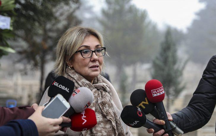 Necip Hablemitoğlu mezarı başında anıldı G5