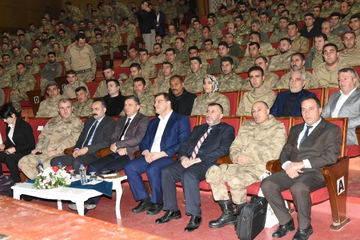 Batman&rsquo;da g&uuml;venlik korucularına hizmet i&ccedil;i seminer eğitimi verildi