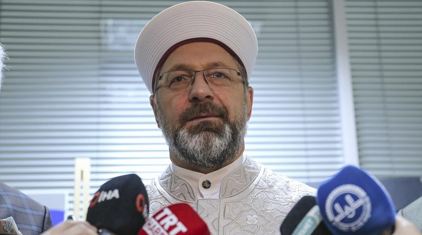 Diyanet İşleri Başkanı Erbaş'tan camilerdeki tabure ve sandalyelerle ilgili a&ccedil;ıklama