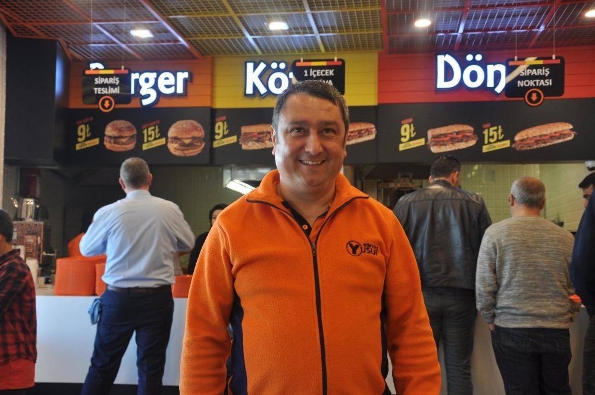 K&ouml;fteci Yusuf 100. şubesini a&ccedil;tı, 2020&rsquo;de hedef 200 şubeye ulaşmak