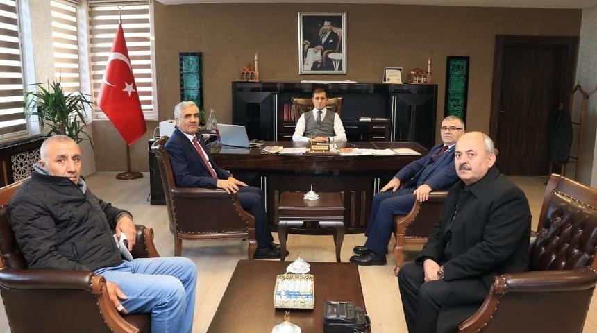 Ahıska T&uuml;rklerinden Kaymakam Erat&rsquo;a ziyaret