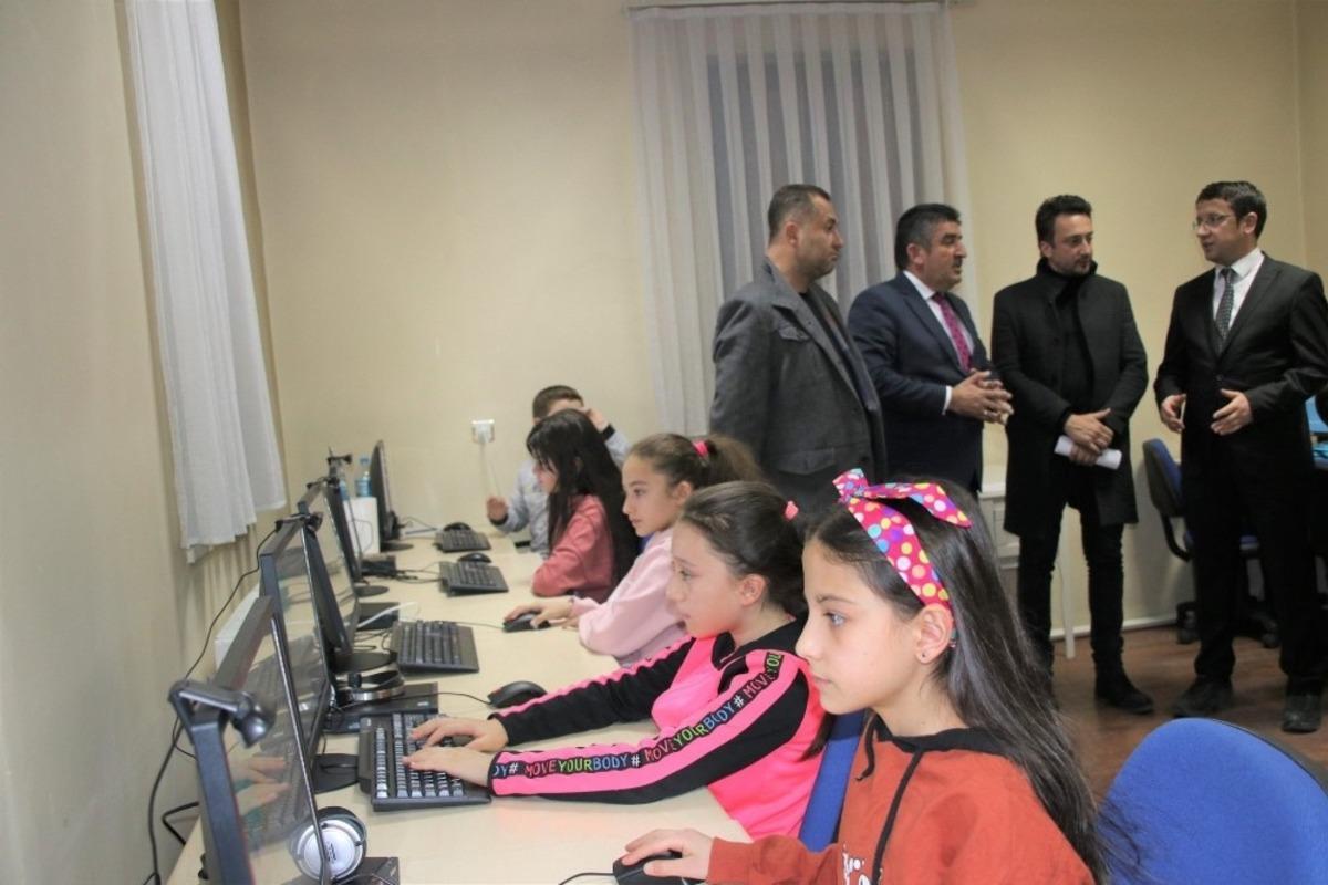 Gerede&rsquo;de kodlama kursuna yoğun ilgi