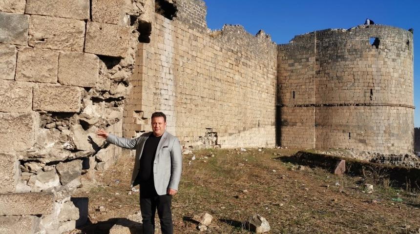 T&Uuml;RSAB G&uuml;neydoğu BTK Başkanı Akyıl: &ldquo;Sur taşlarının &ccedil;alınması kent tarihine darbedir&rdquo;