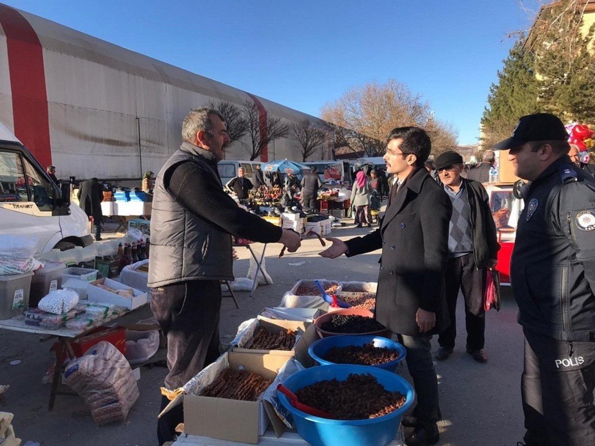 Kaymakamdan pazar esnafı denetimi