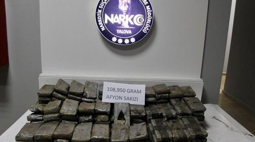 Toprak altından 108 kilo afyon sakızı &ccedil;ıktı