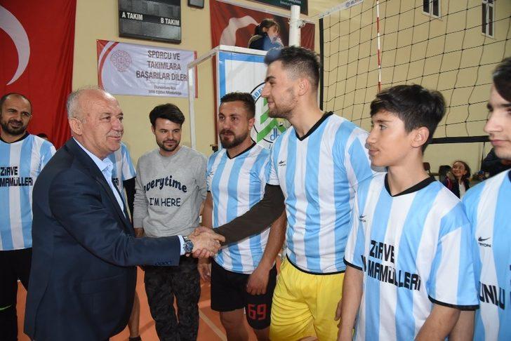 Voleybol Turnuvasında Şampiyon Dursunbey MTAL  Oldu G5