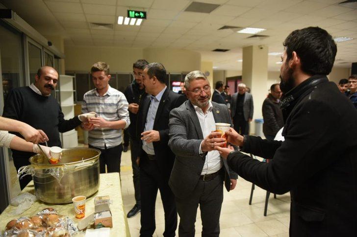 Başkan Aşkın’dan üniversite öğrencilerine moral ziyareti G3