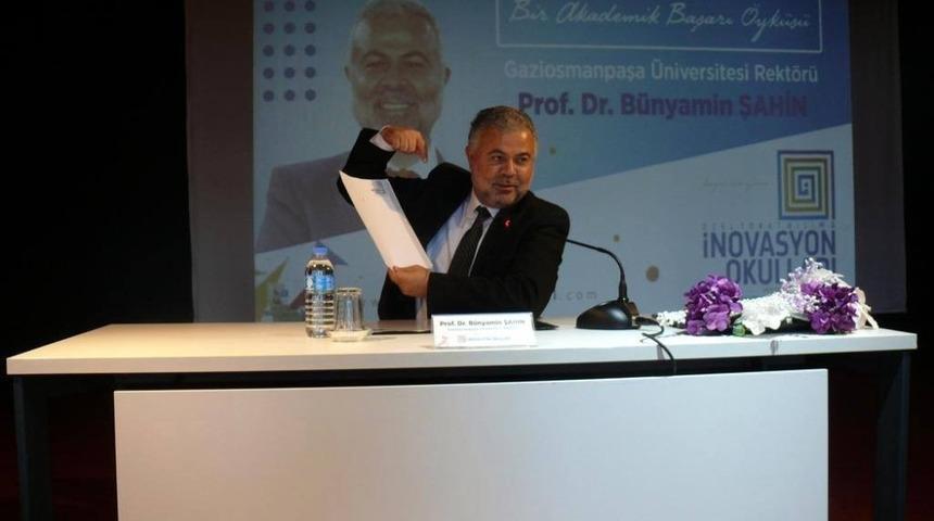 Rektör Şahin: “Yeni ve aykırı fikirlere kapalı olmamalıyız”