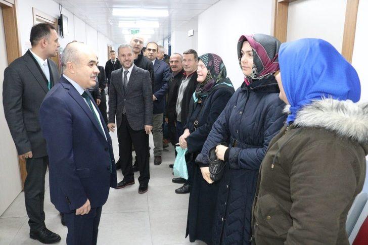 Vali Dağlı vatandaşları tek tek dinledi G2