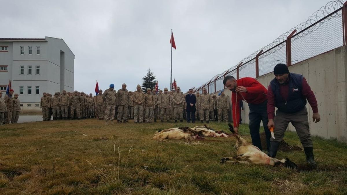 &ldquo;Kıran-8 Sehi Ormanları&rdquo; operasyonuna katılan askerler i&ccedil;in kurban kesildi