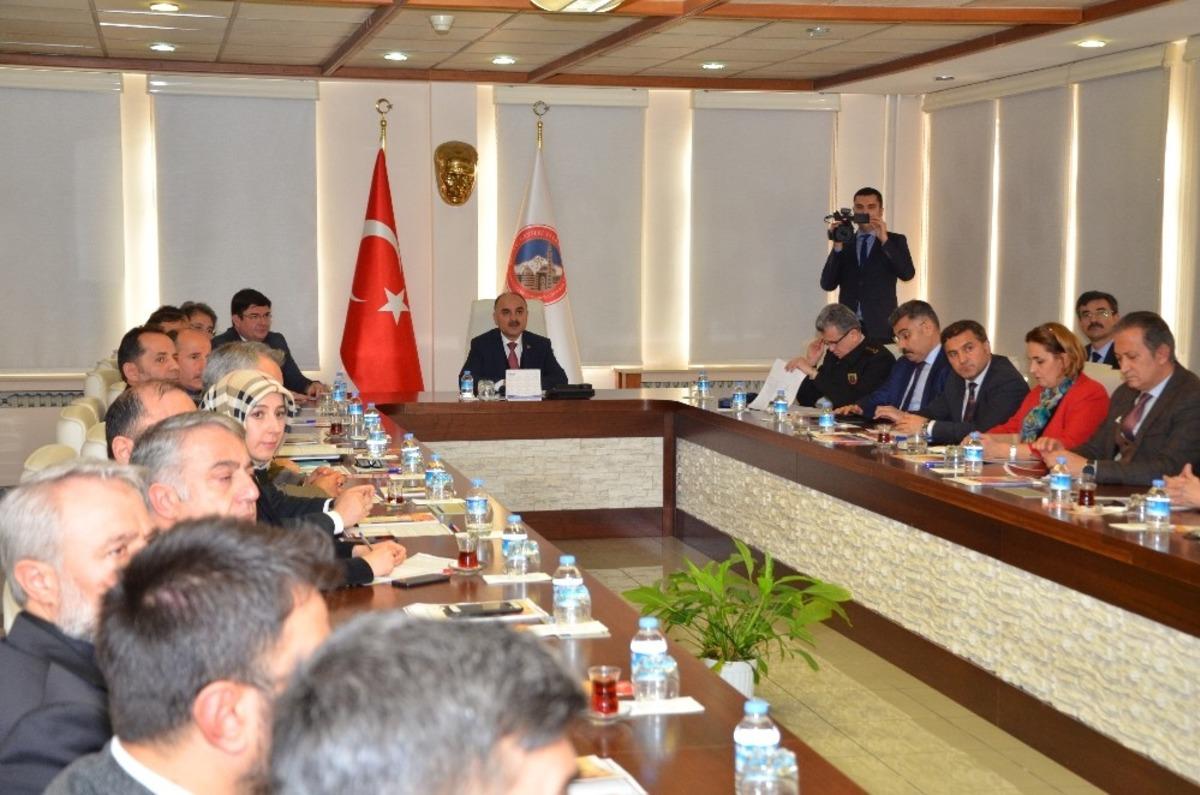 Bağımlılıkla M&uuml;cadele İl Koordinasyon Kurulu Vali G&uuml;naydın Başkanlığında Toplandı