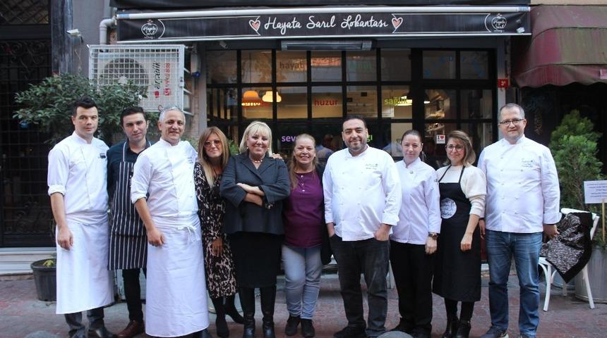 Hayata Sarıl Lokantası&rsquo;nda yemekler yeni başlangı&ccedil;lar i&ccedil;in pişti