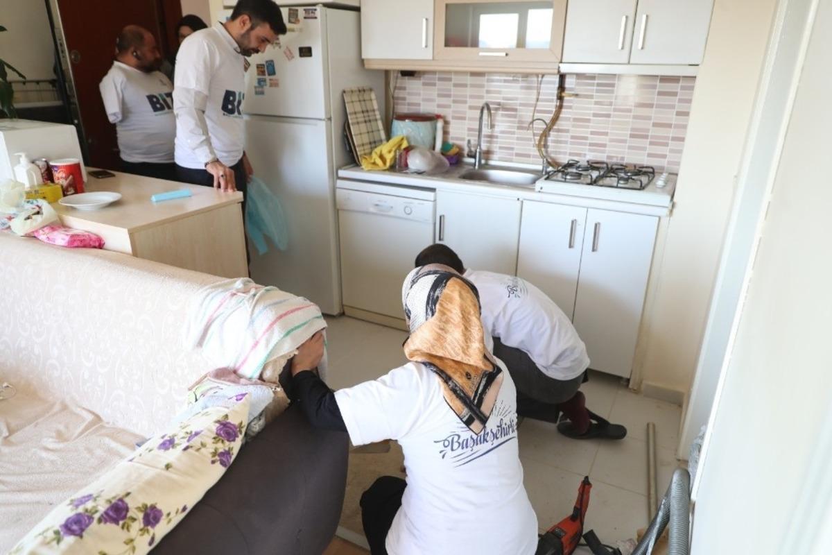 BİZ g&ouml;n&uuml;ll&uuml;leri g&ouml;n&uuml;ller inşa ediyor