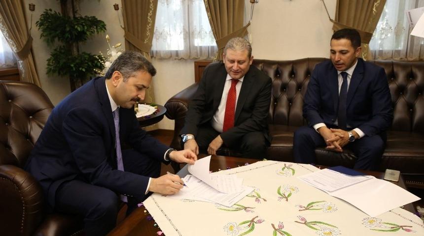 Belediye&rsquo;den WhatsApp iletişim hattı