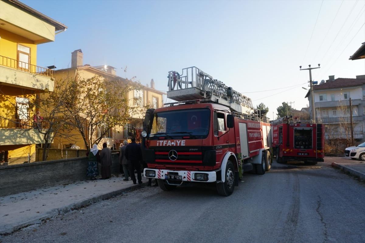 Duyarlı g&ouml;revli ve vatandaş evi yanmaktan kurtardı