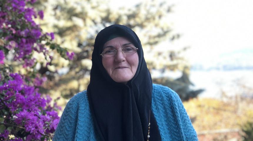 Adnan Oktar davasında tahliye oldular, &ouml;rg&uuml;t evine gittiler! Anneleri b&ouml;yle isyan etti